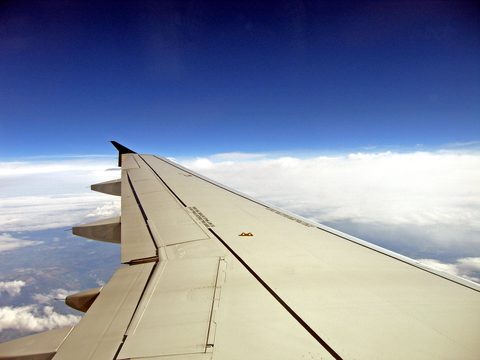plane horizon
