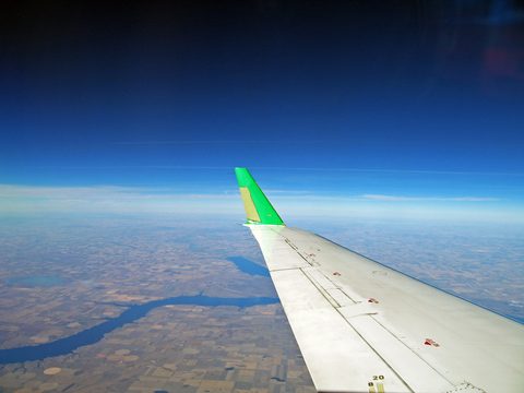 plane horizon