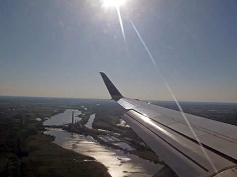 plane horizon