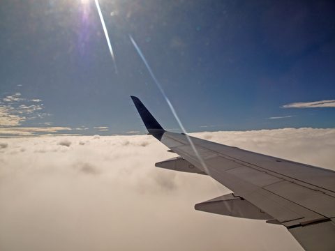 plane horizon