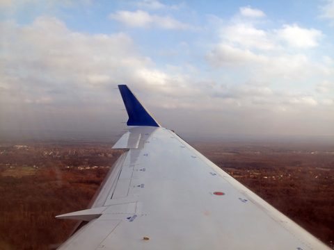 plane horizon